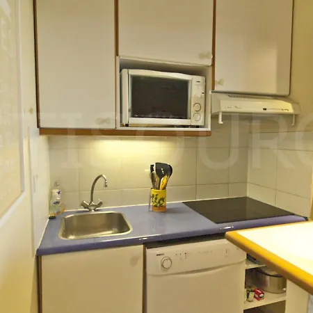 Cap Esterel : 2 Pieces Jardin, Acces Piscines - Fr-1-504-567 *